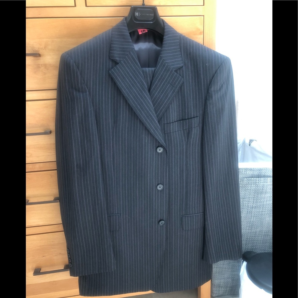 Jack Victor wool suit made with Loro Piana fabric